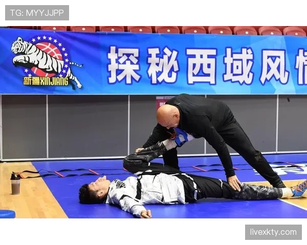 追加处罚如何判定？裁判回溯犯规的规则边界解析
